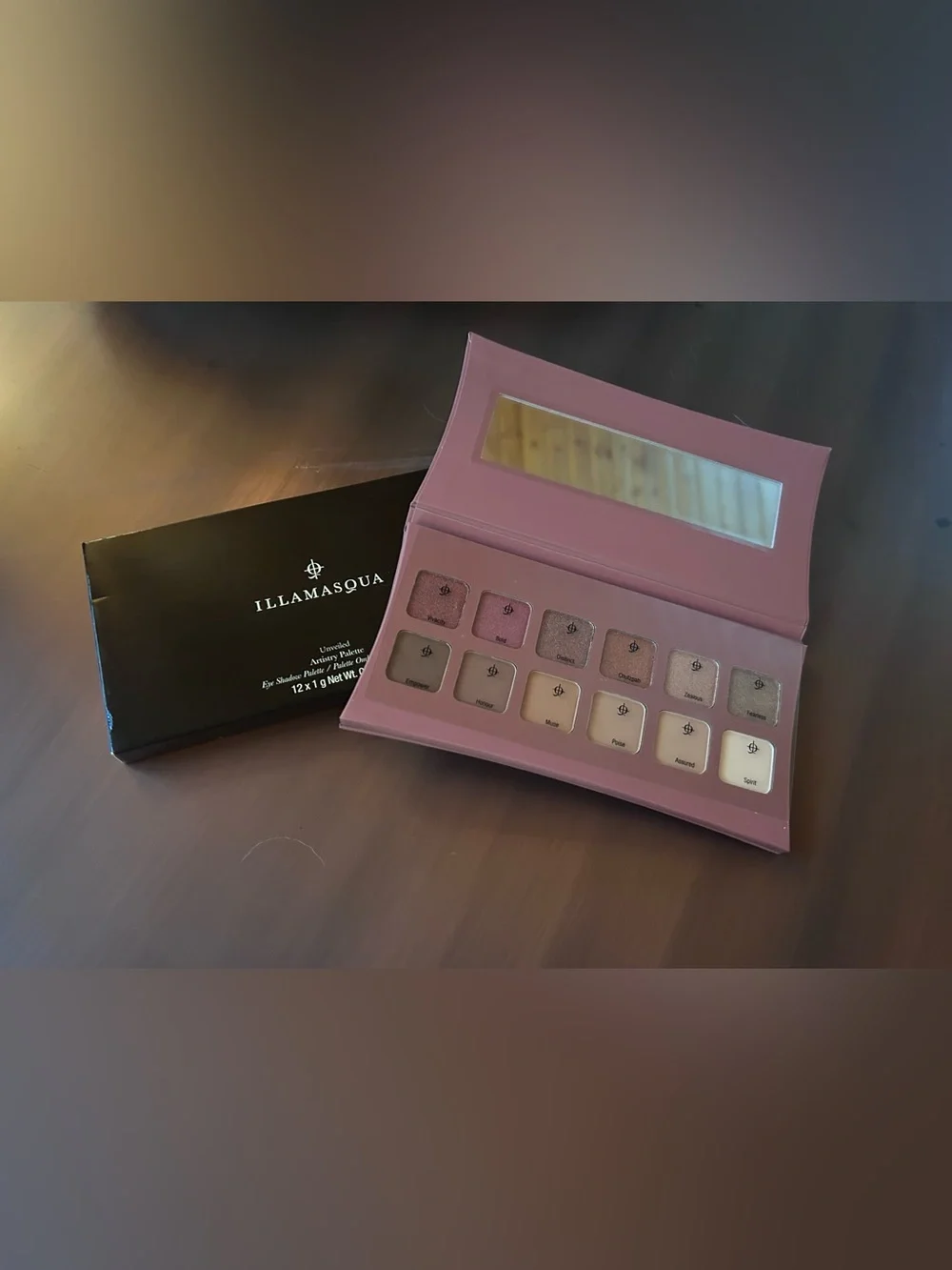 ILLAMASQUA UNVEILED ARTISTRY EYESHADOW PALETTE